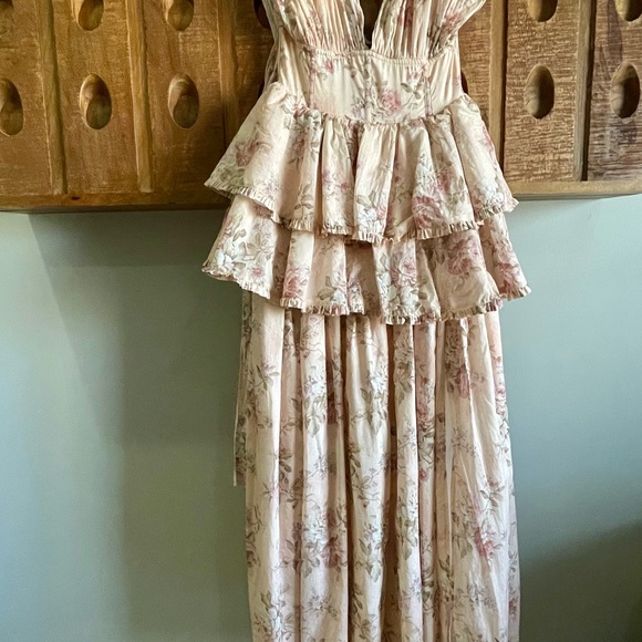 V. Chapman Dresses & Skirts - V Chapman the Maile Dress in Peach Tapestry